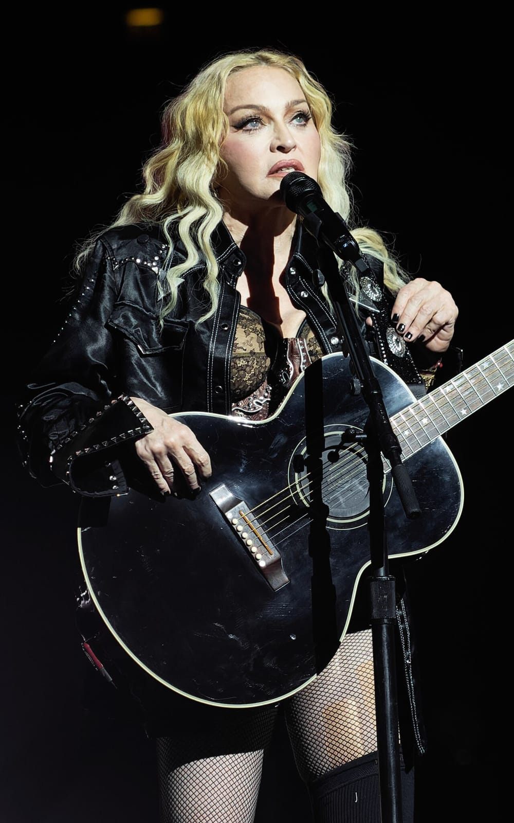 Këngëtarja amerikane Madonna feston 68-vjetorin e lindjes