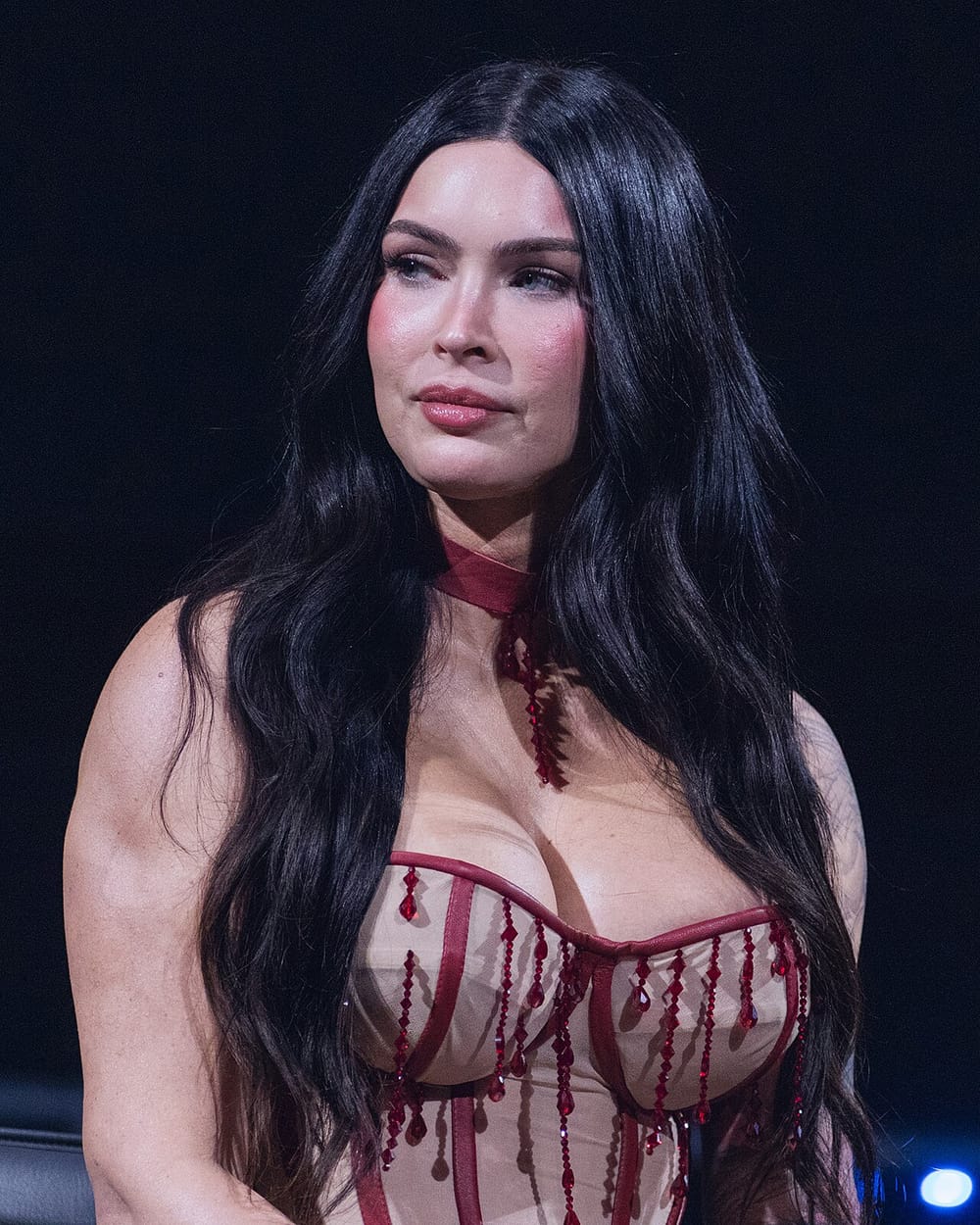 Megan Fox u përgjigjet kritikëve për fotot provokuese