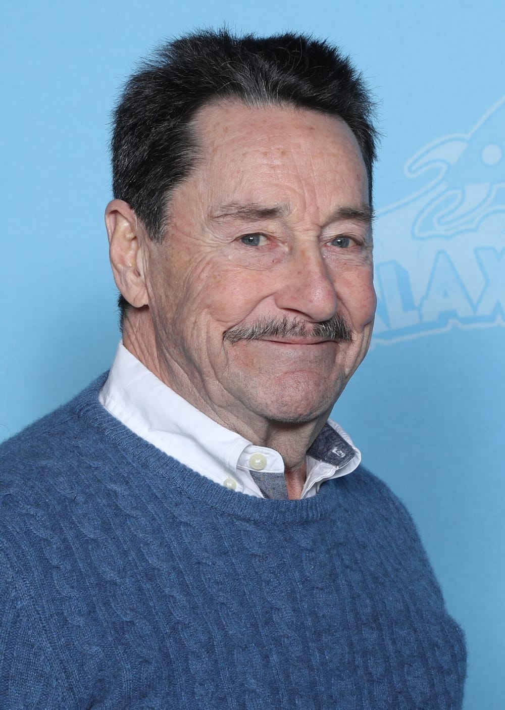 Vdes aktori i zërit Peter Cullen, zëri i Optimus Prime dhe Eeyore
