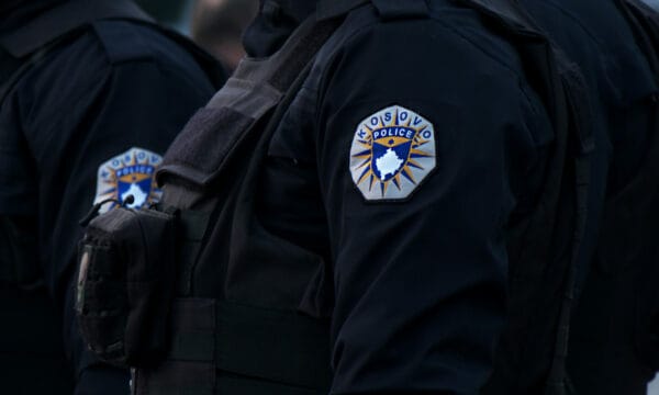 Paraburgim prej një muaji për tre të pandehurit në Gjakovë