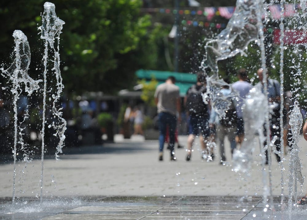Prognoza: java e fundit e gushtit me temperaturë deri në 36 gradë