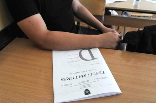Testi i Maturës Shtetërore shpërndahet në rrjete sociale