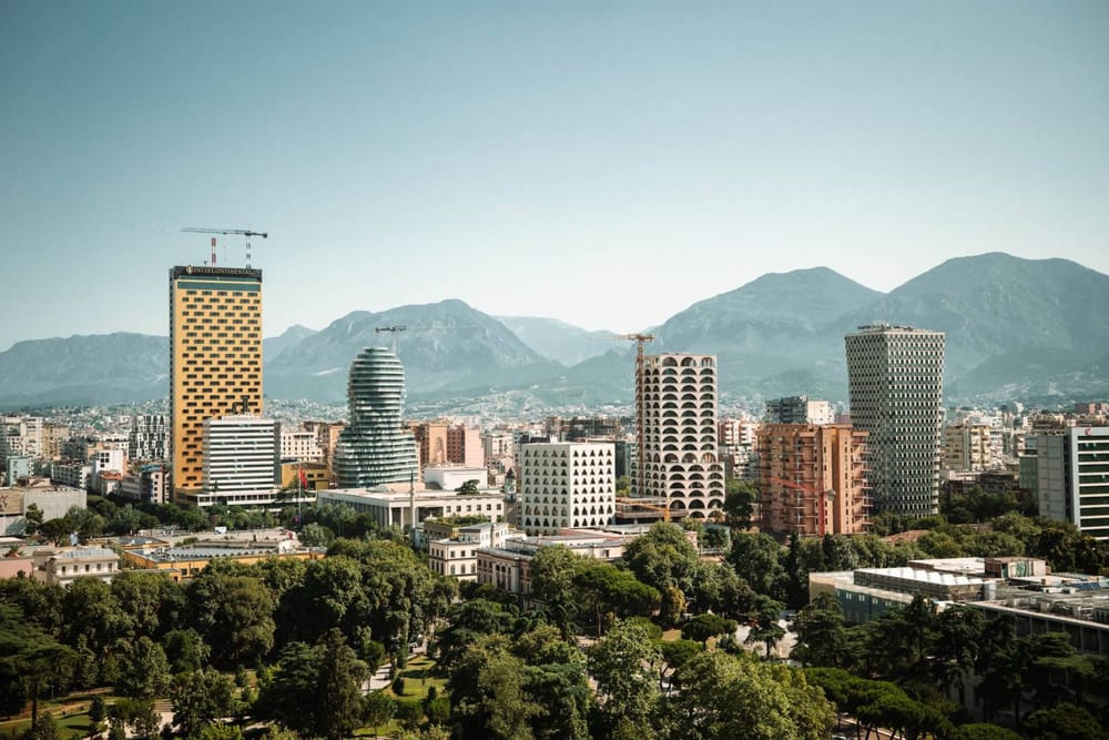 Tirana kryeson renditjen evropiane për udhëtime të përballueshme