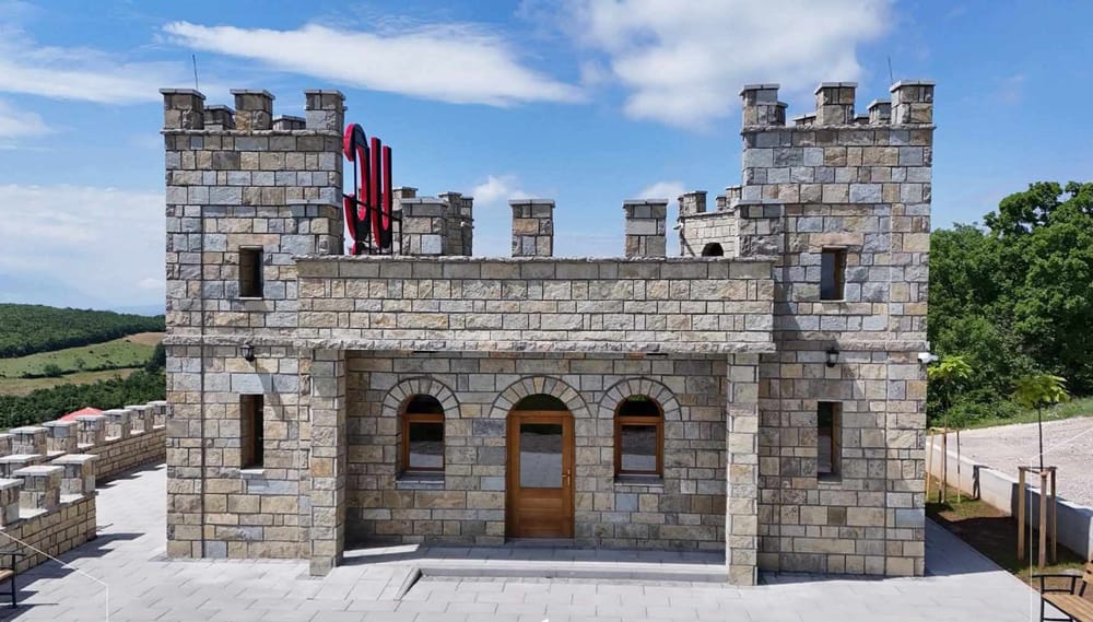 Kulla në Dobërdelan - Memorial i luftës pa historinë e tij të vërtetë