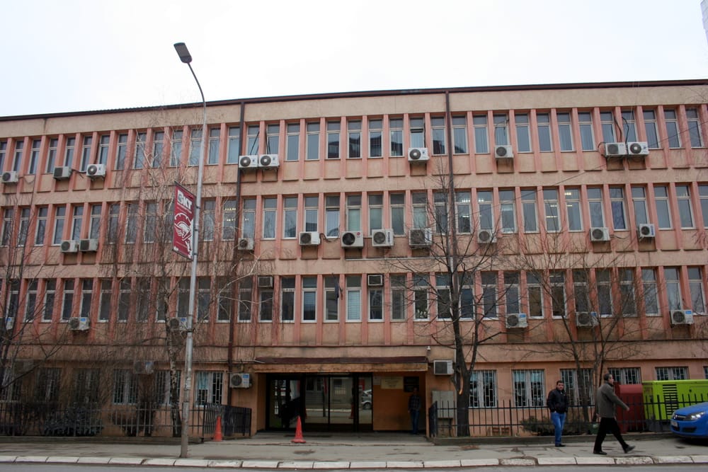 ARBK bllokon shkarkimet pas akuzave se ekspozoi letërnjoftimet
