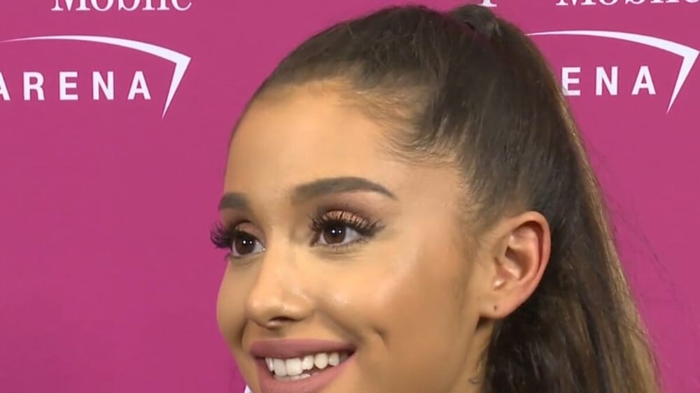 Ariana Grande tërhiqet nga jeta publike