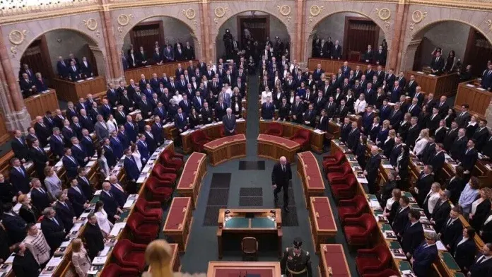 Hungaria e re e cilëson Rusinë kërcënim për Evropën dhe rendin global