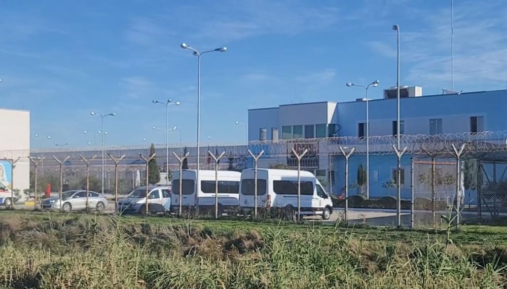 I dënuar me 8 vite burg ndërron jetë në burgun e Fierit