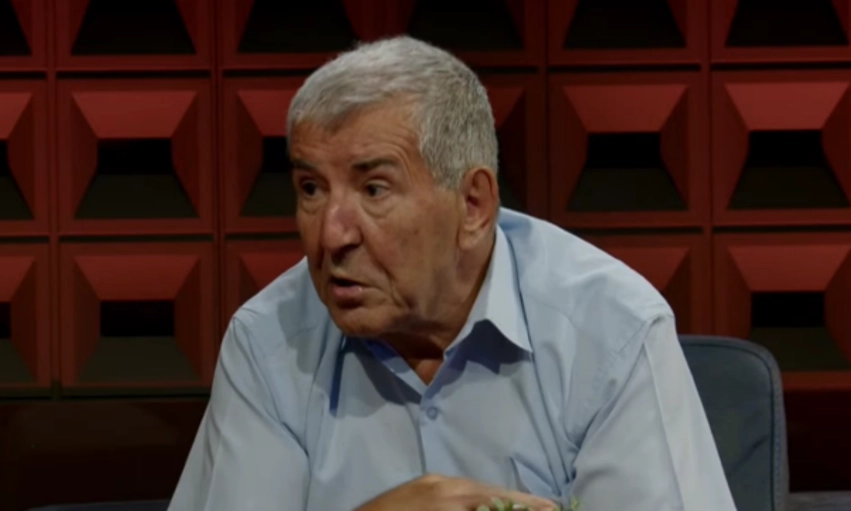 Avni Dehari rrëfen vështirësitë e fëmijërisë pas burgimit të babait