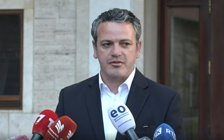 Gashi paralajmëron përplasje fizike në Kuvend, kritikon mungesën e pozicionit të LDK-së