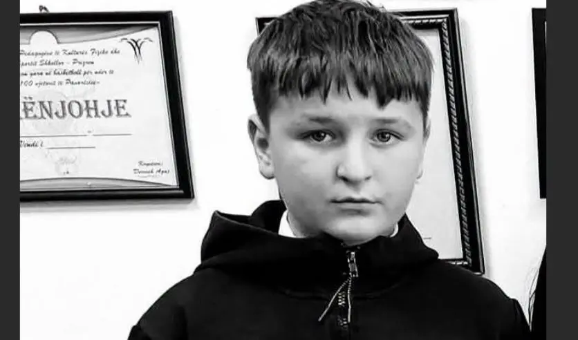 Shkolla „Emin Duraku“ në Prizren në zi pas vdekjes së nxënësit 14-vjeçar