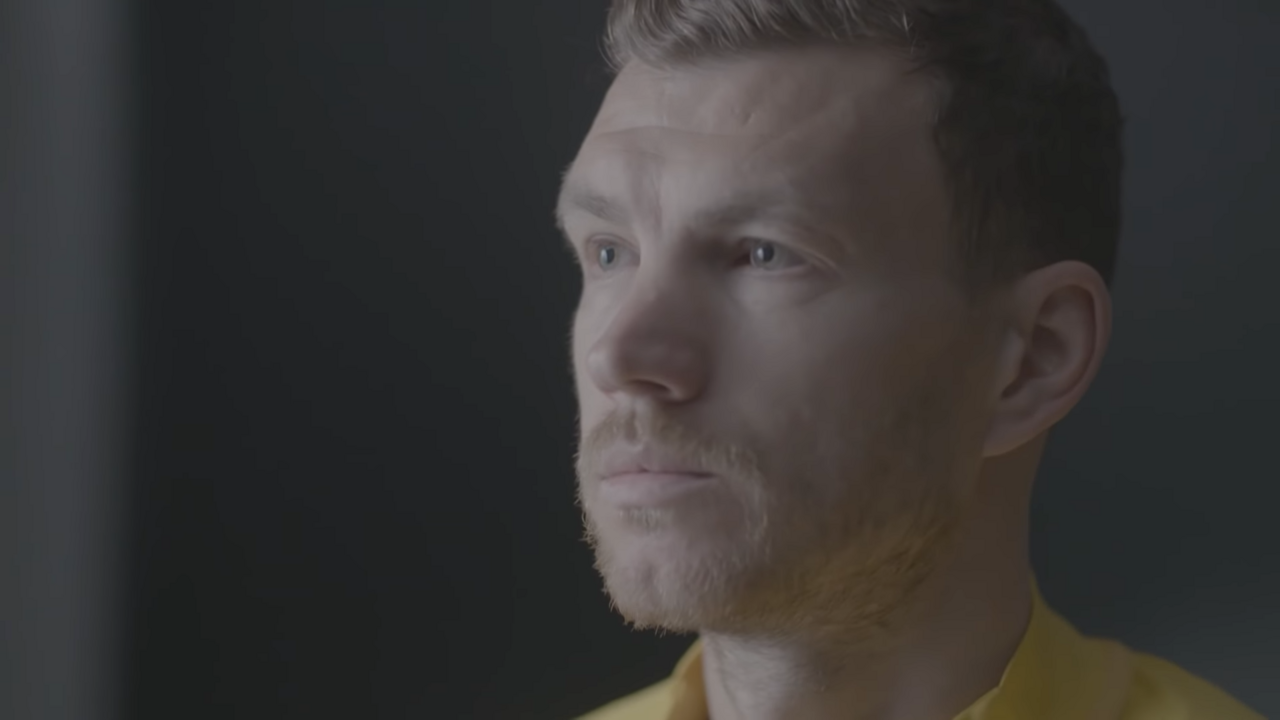 Dzeko rinovon kontratën me Schalke edhe për një sezon