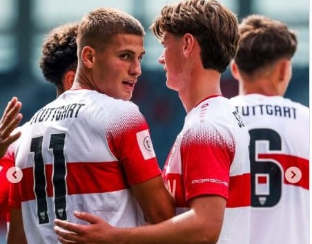 Enis Rexhepi shënon 5 gola për Shtutgartin ndaj Bajernit U-19