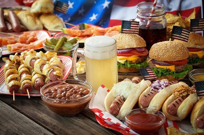 Fast food-i, “vrasës i heshtur” i shëndetit të konsumatorëve