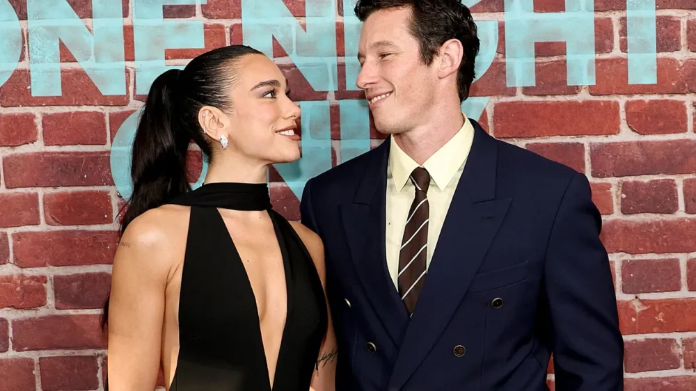 Callum Turner shpreh dëshirën për të krijuar familje me Dua Lipën