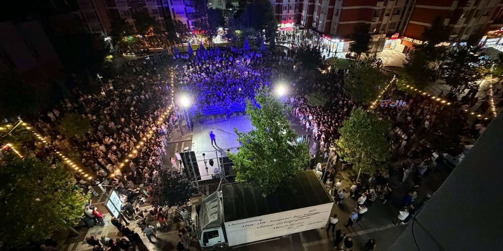 Permbyllet manifestimi Ditet e Diaspores ne Podujeve