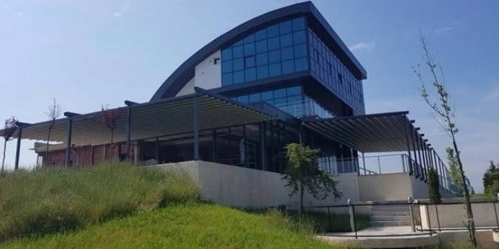 Inspektorati i Mjedisit mbyll restorantin "Liqeni i Dukagjinit", kërkohet hetim për për…