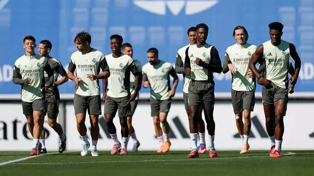 Real Madridi synon largimin e dy mbrojtësve para fundit të merkatos