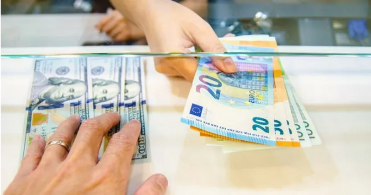 Kurset e kembimit: Dollar 78.7/79.7 lekë, Euro 92/92.7 lekë