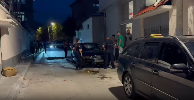 Përleshje me lopata në Korçë, dy persona përfundojnë në spital