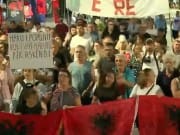Protesta qytetare marshon drejt Kryeministrisë në ditën e 82-të të tubimeve
