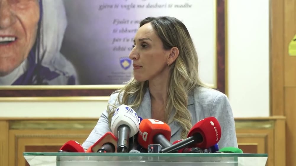 Bytyqi: Pushteti po e saboton shtetin e Kosovës
