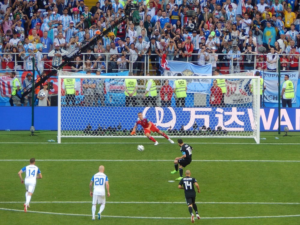 Messi shënon dy gola dhe thyen rekordin në Kupën e Ligës