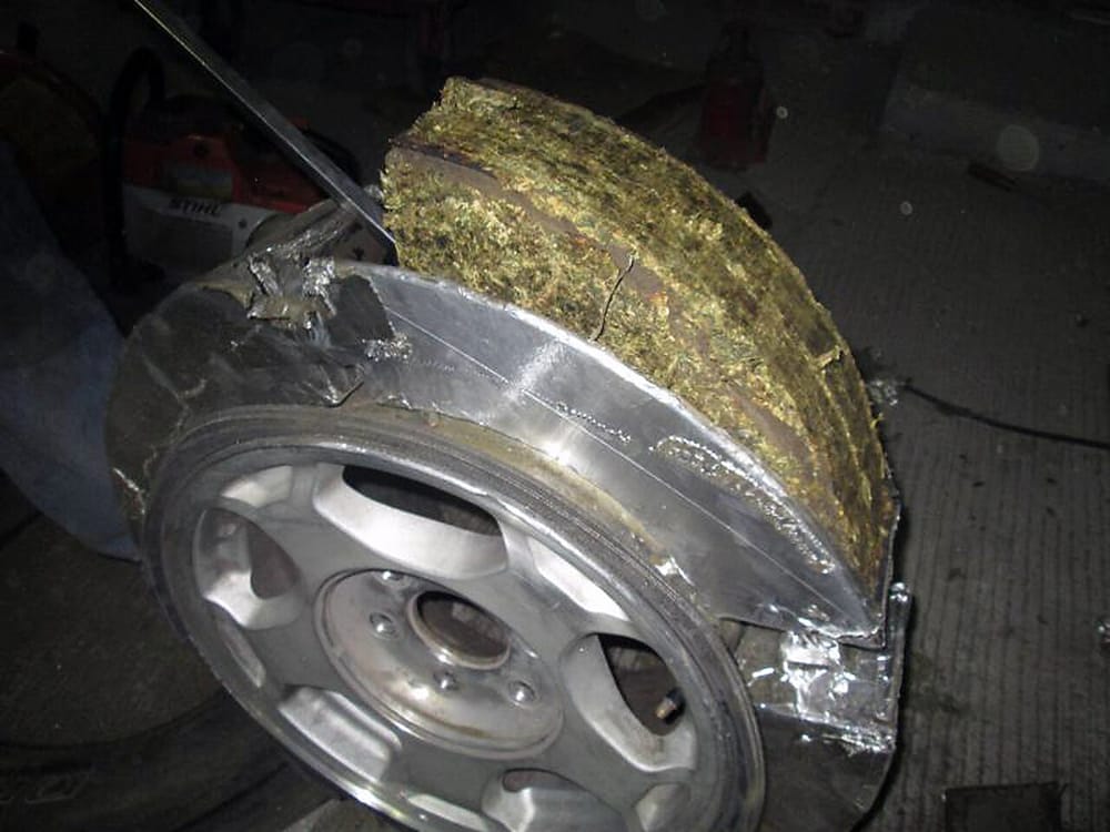 Policia e Vlorës kap 4 persona dhe sekuestron 5 kg kanabis