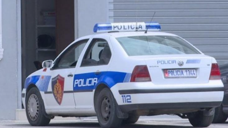 Humb jete 50-vjeçari pas rënies nga ballkoni në Vlorë