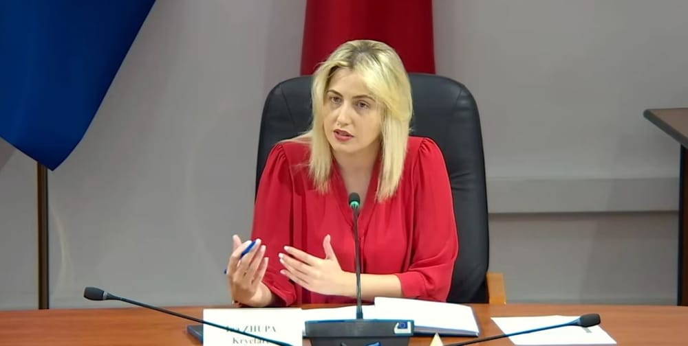 Denoncohen kushtet e kabinave elektrike në Sarandë