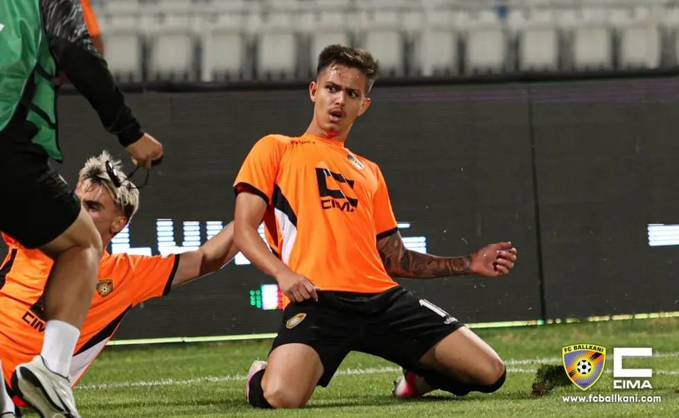 Ballkani fiton 2-1 ndaj Vushtrrisë, siguron pikët e para në Superligë