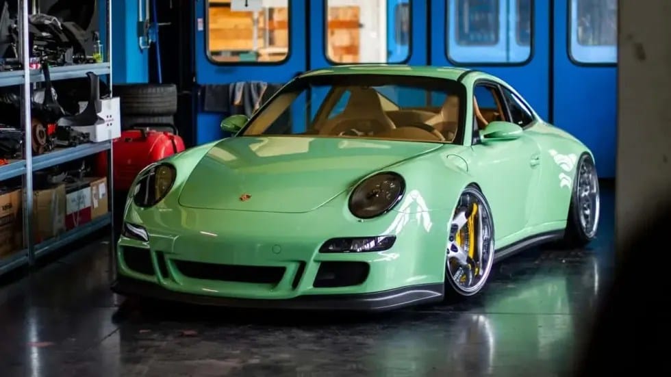 BTS Creativity krijon Indecent 009, version ekstrem të Porsche 911 me karroceri të zgje…