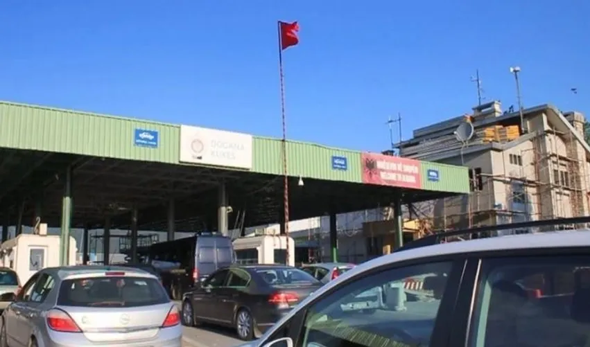 Pa kolona në pikat kufitare, pritjet më të gjata deri në 10 minuta