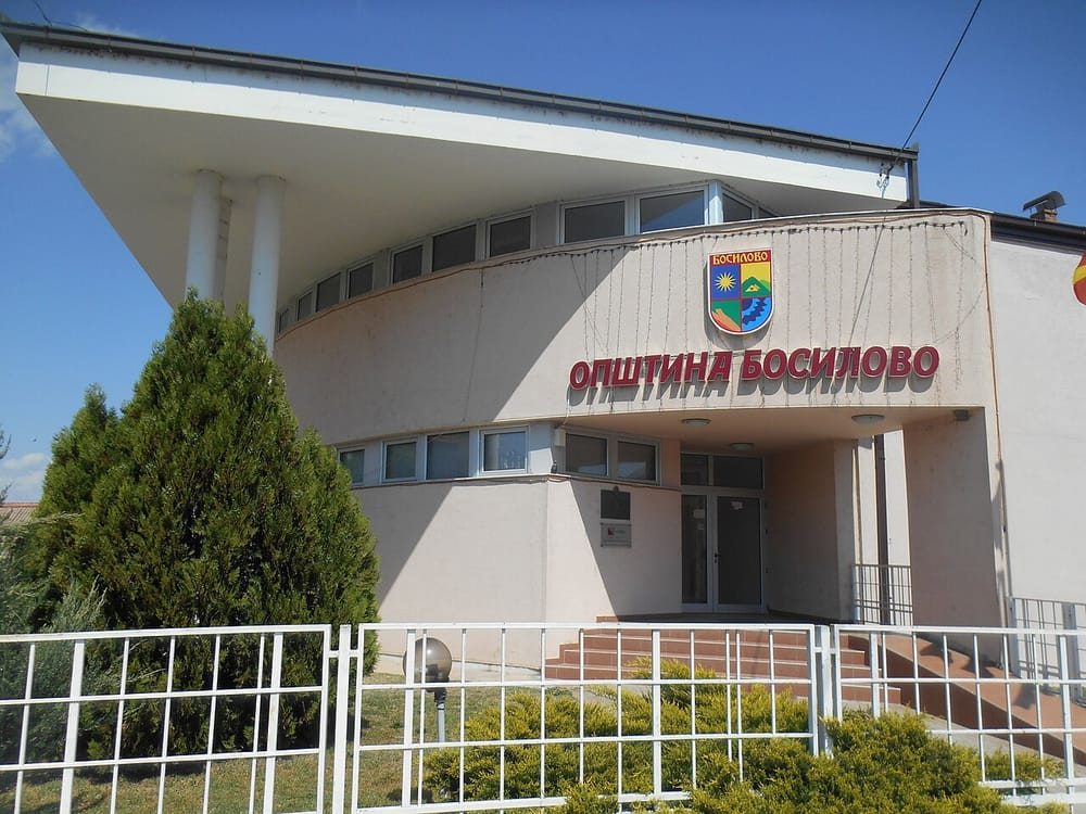 Sveçla kërkon sqarime nga Rama për mesazhet e publikuara