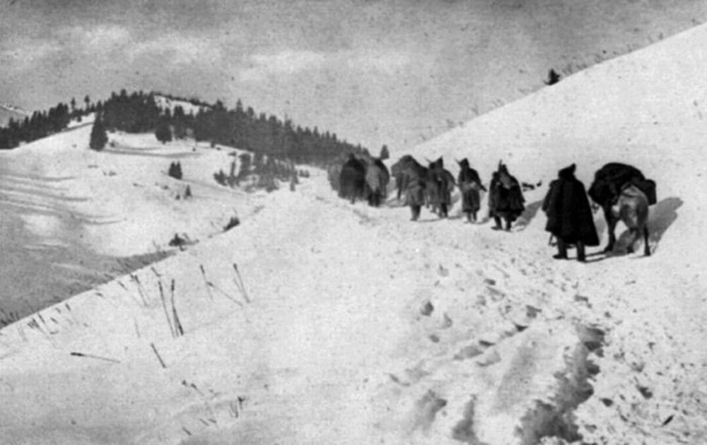 Serbian retreat through Albanian mountains, 1915