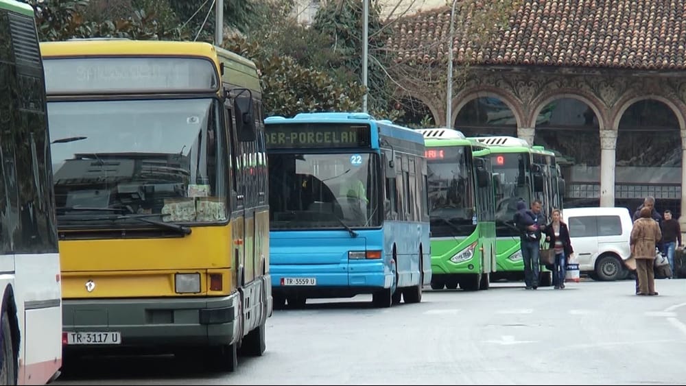 Alarmi i transportit publik