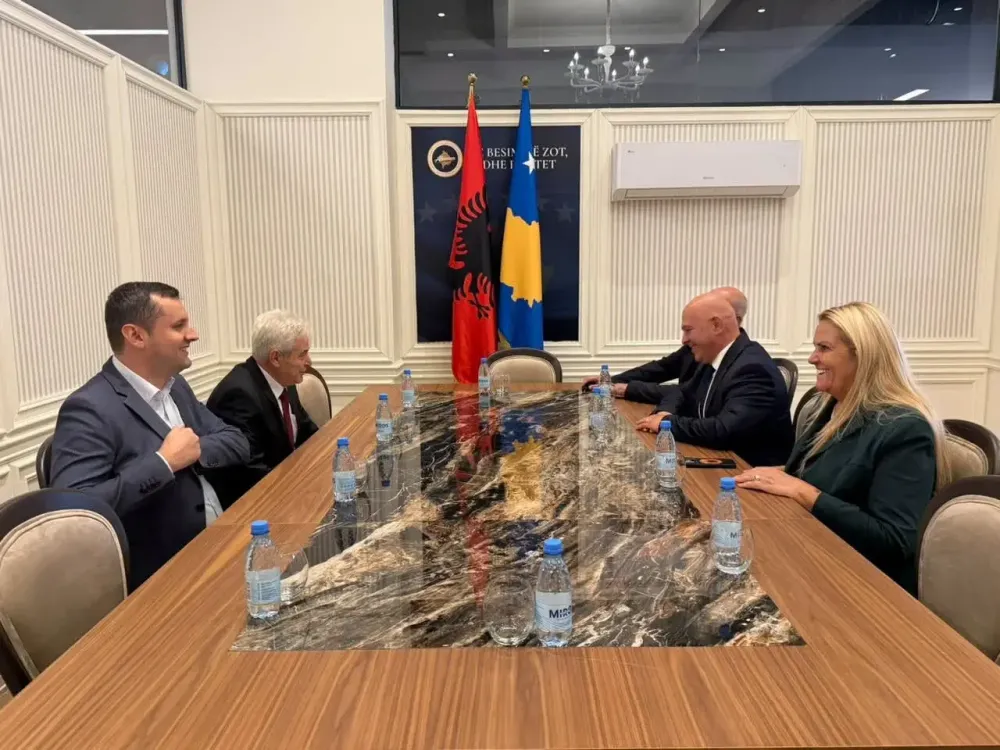 Gjini dhe Ahmeti takohen për sfidat rajonale pas Hagës