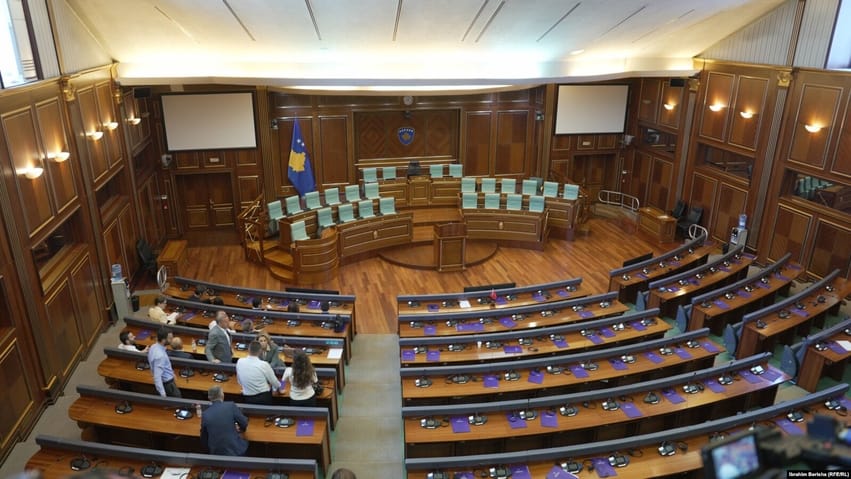 PDK-ja dorëzon në Kushtetuese lëndën për konstituimin e Kuvendit