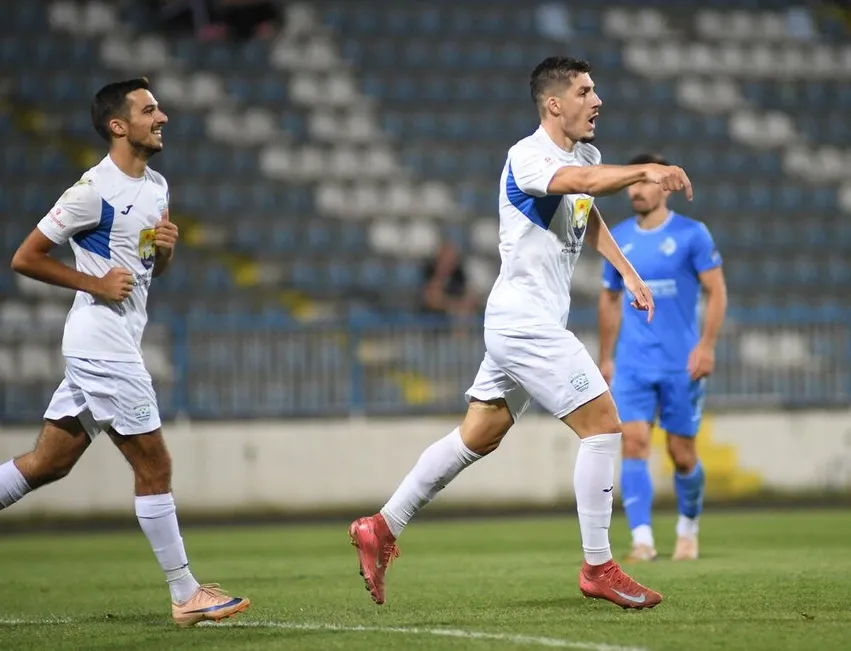 Otrant Olimpik shokon Mornarin në Tivar me golin e Alban Taipit