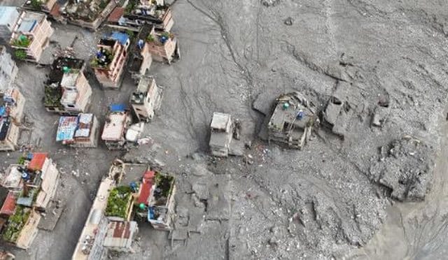 Në Nepal shpëtohen 119 persona, mbi 3,900 të tjerë të zhdukur