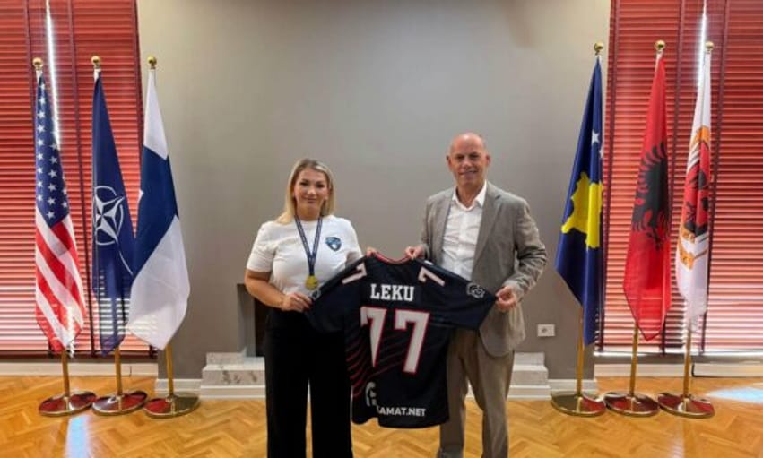 Ramiz Lladrovci nderoj kampionen evropiane Edona Leku