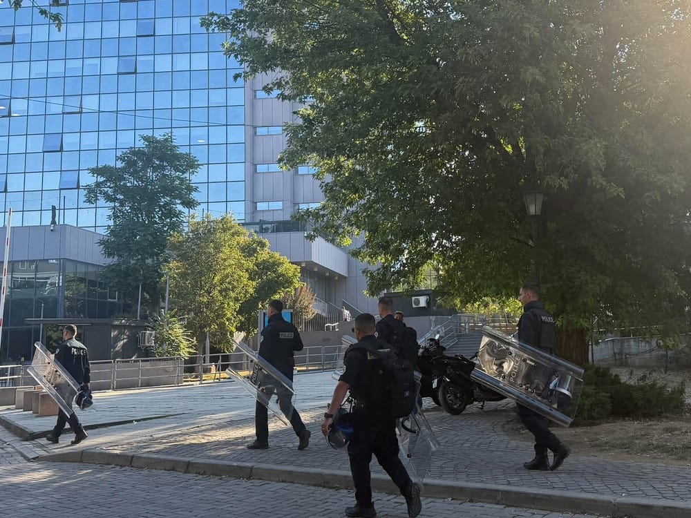 Forca të shtuara të Policisë te Qeveria