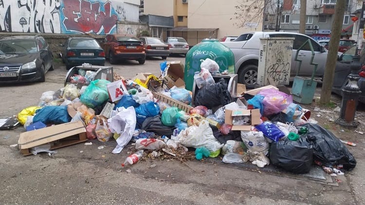 Kryetari Gjorgjievski parapron shpërblime për denoncimin e hedhurve të paligjshme