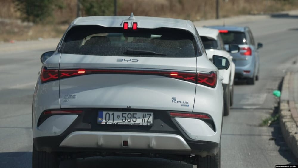 Kina dominon tregun e veturave elektrike në Kosovë