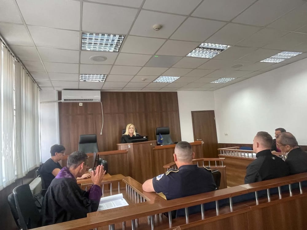 Gjykata e Prizrenit kërkon ekspertizë psikiatrike për të akuzuarin për grabitje