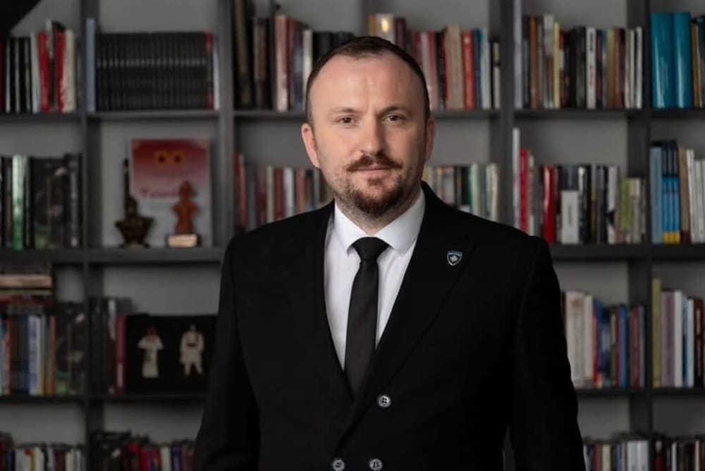 Vigan Berisha merr Ekzekuaturën, bëhet Konsulli i parë i Përgjithshëm në Cyrih
