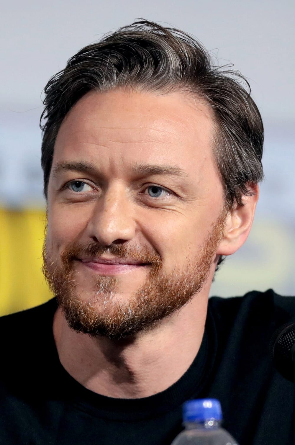 James McAvoy zbulon se donte të bëhej prift në rininë