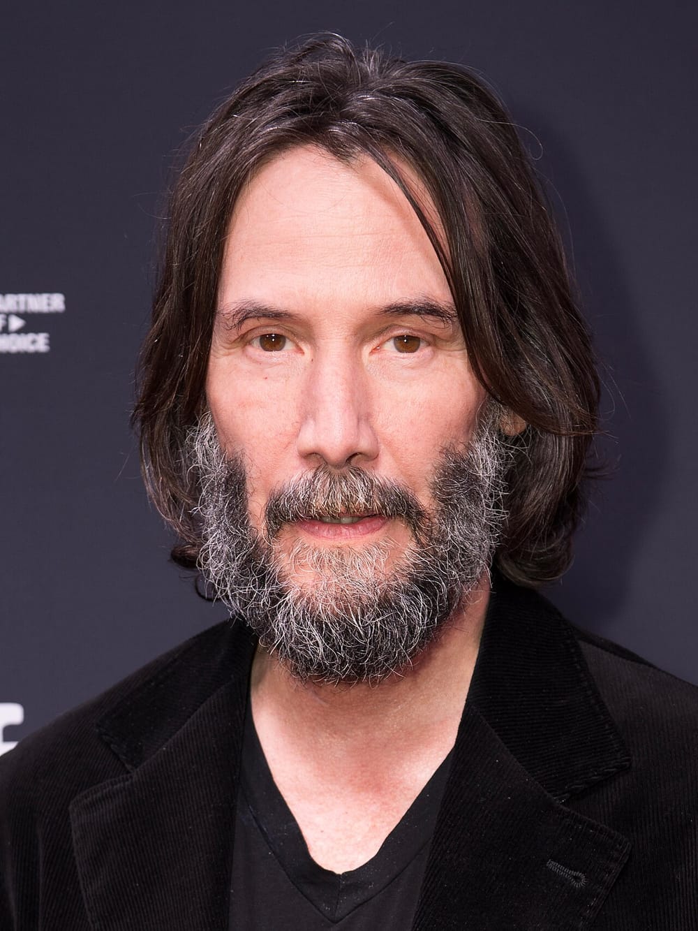 Keanu Reeves feston 62-vjetorin me role ikonike në Matrix dhe John Wick