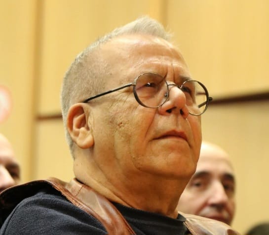 Kritika për qasjen ndaj të akuzuarve në Hagë