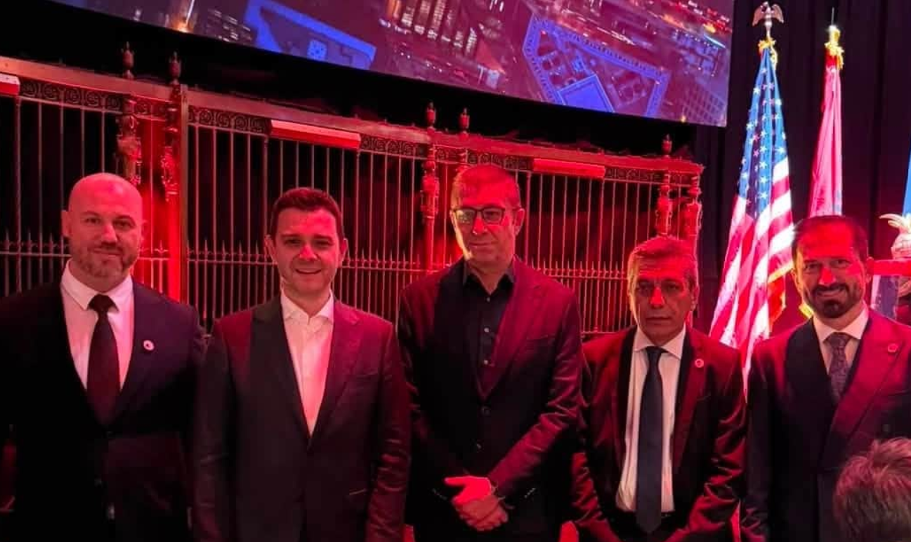 Mickoski në galën e Këshillit Shqiptaro-Amerikan: bashkëjetesa multi-etnike dhe korrido…